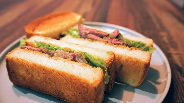 ボリューミーサンドイッチの写真