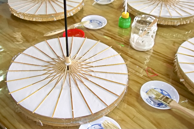 傘づくり体験の写真